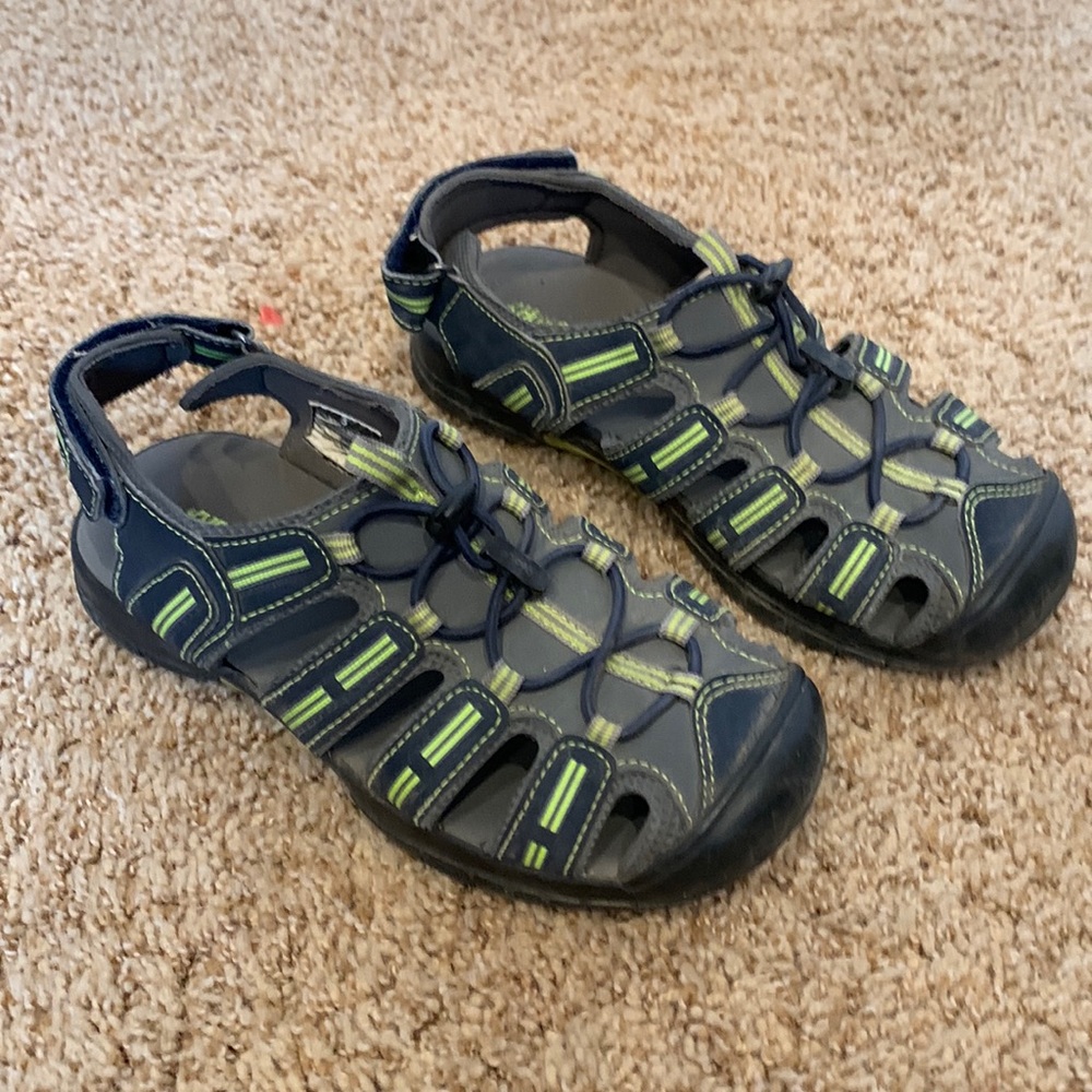 KHOMBU kids water shoes youth size 3